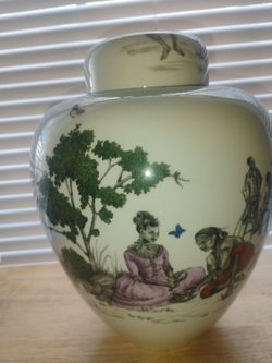 Wedgwood China/Porcelain Vase