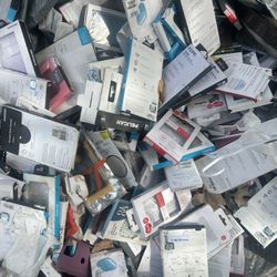 Tons Over 800+ Phone Cases iPhone Samsung 