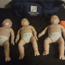 Three CPR Babies With Carrying Bag Mint Will Not Separate
