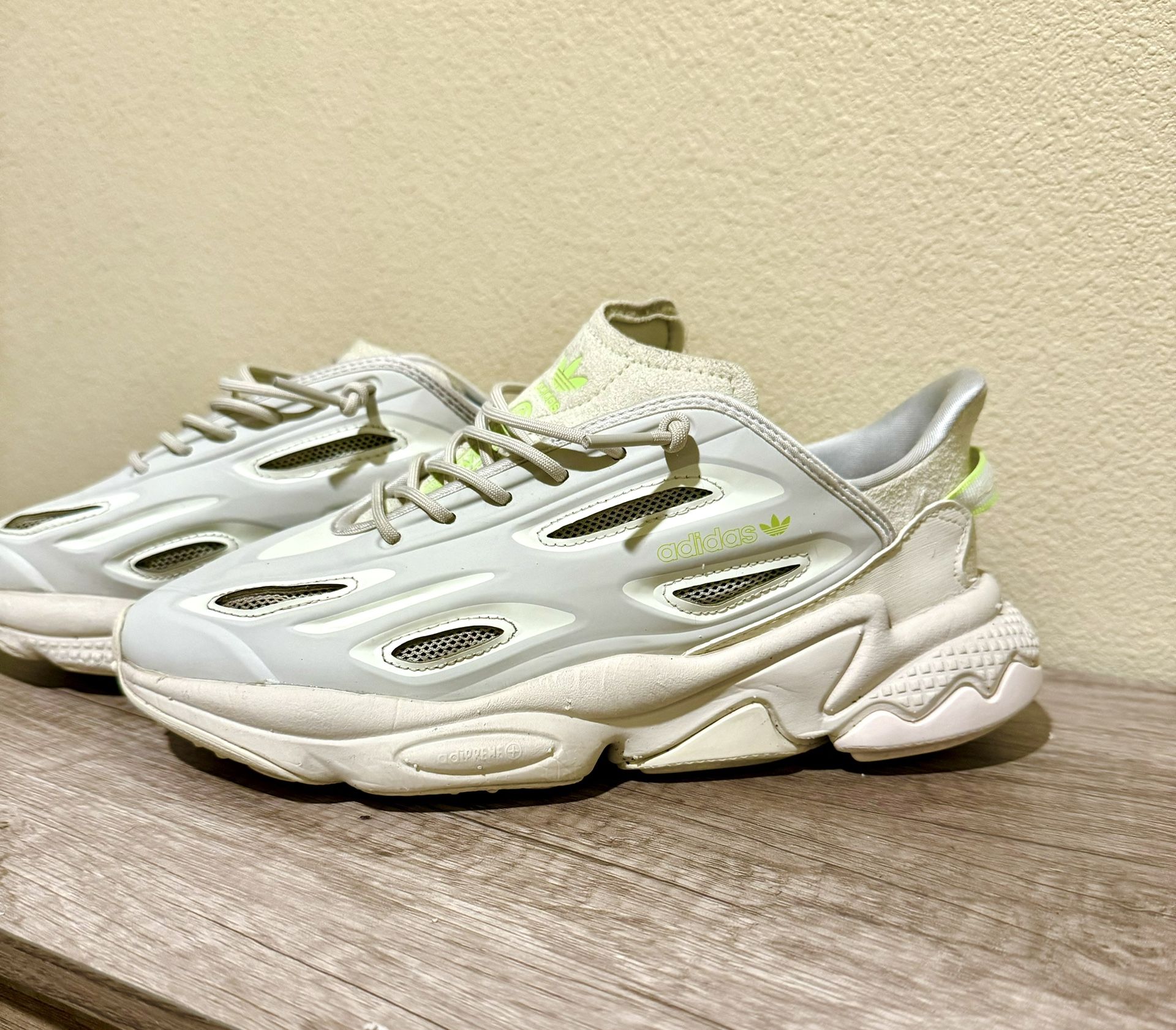 Adidas Ozweego Celox Women’s Size 6.5