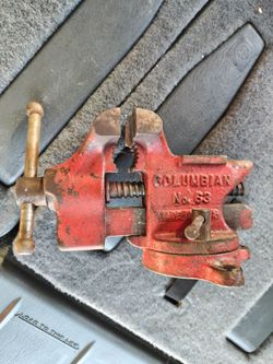 Small table vise