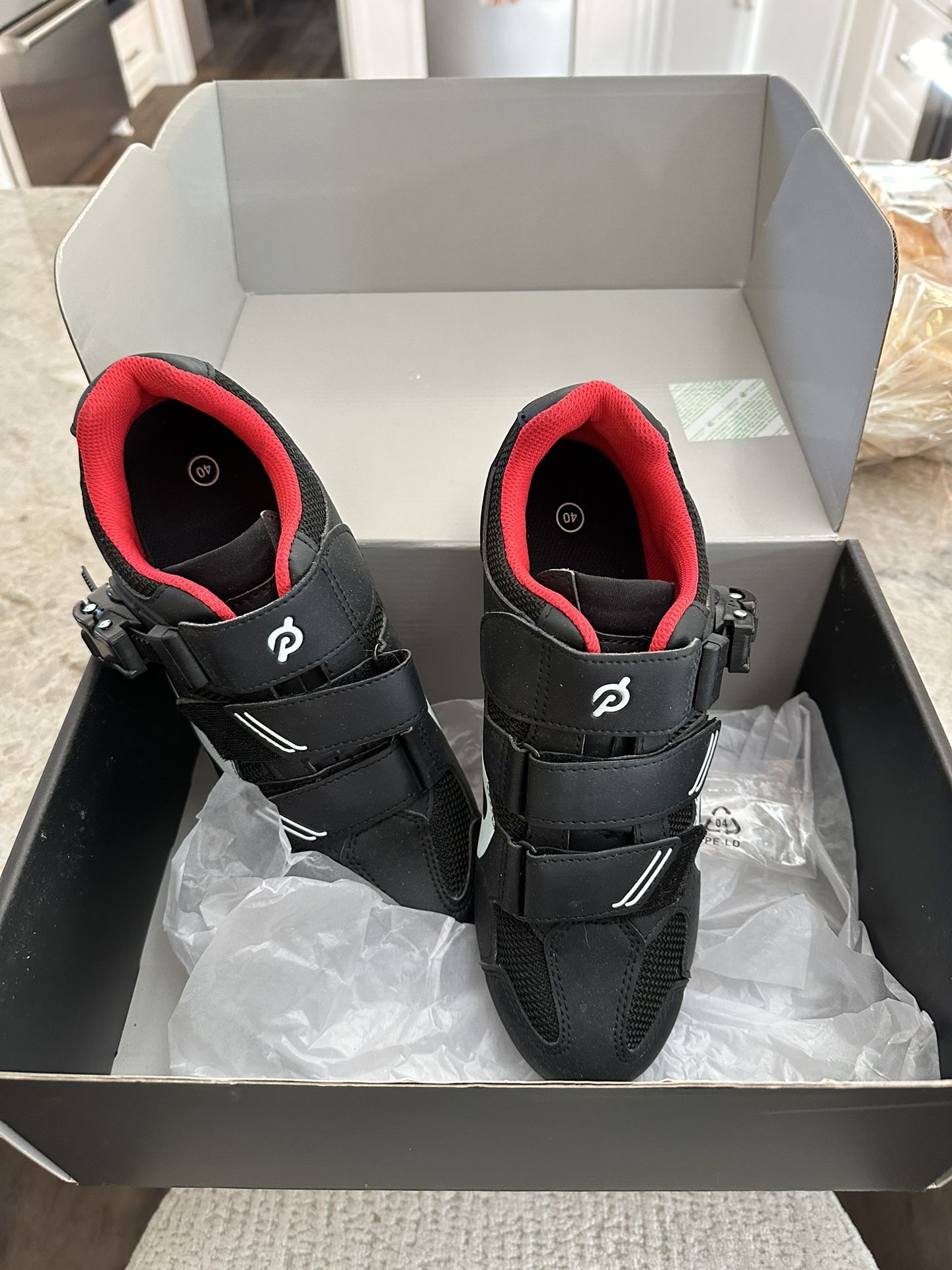 Peloton shoes size 40