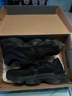 New Balance 9060 Triple Black