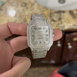 Moissanite Watch Passes Diamond Test