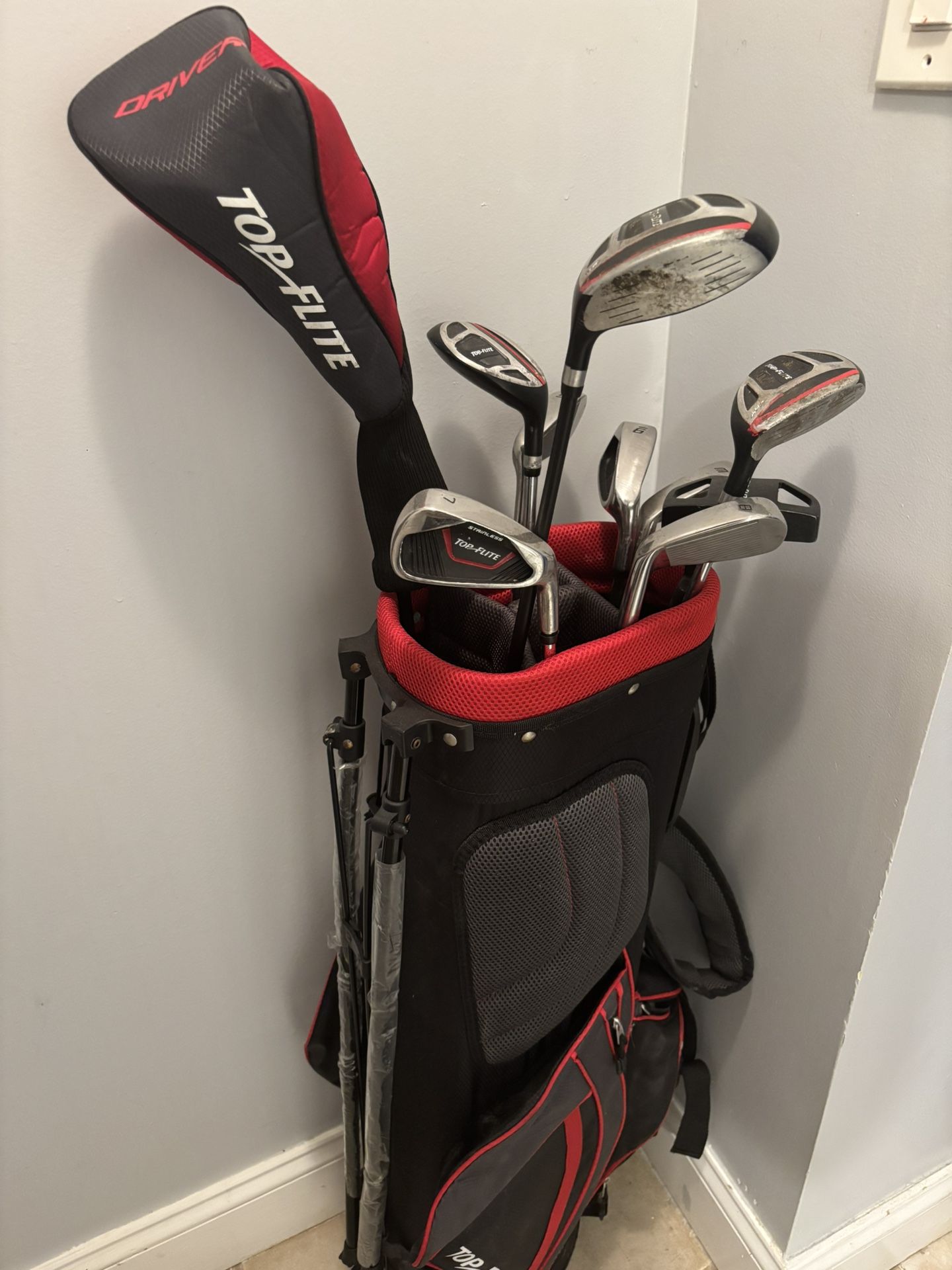 Top Flite J- Golf Club 9pc + Red Gray Bag - Youth