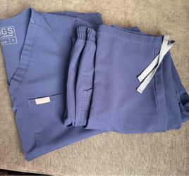 FIGS SCRUBS (SIZE:SMALL)