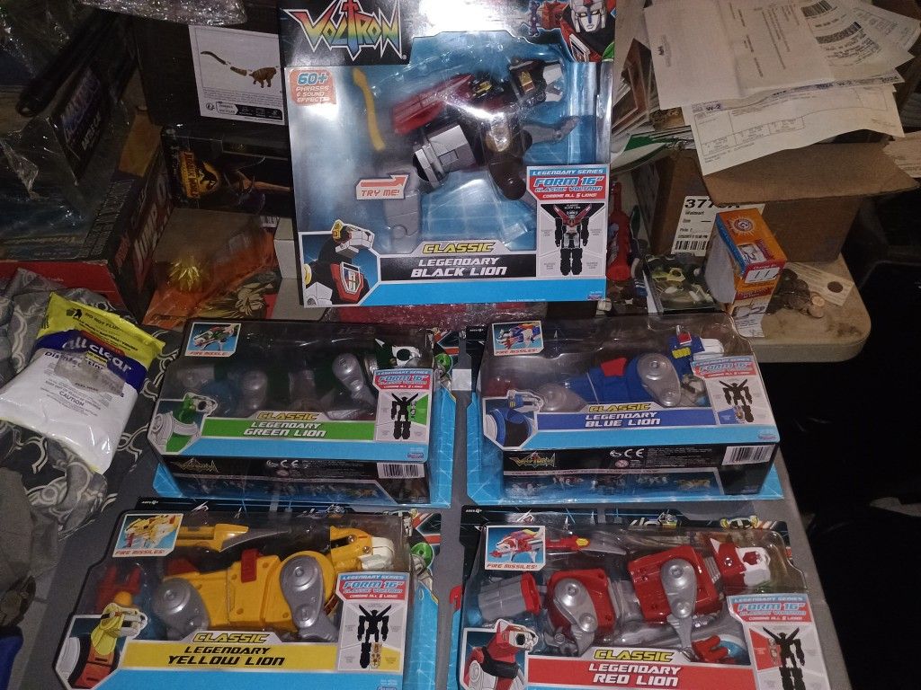 Voltron 40th Anniversary Full Set Very Rare