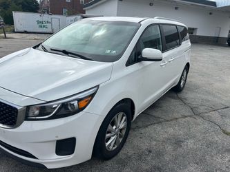 2017 KIA Sedona