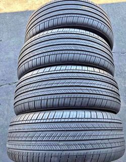 235/45/18 Michelin Selling a set of 4 tires in excellent condition š«”