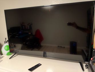 Vizio 50” w/remote