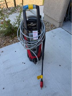 Husky Powerwasher Electric Pressure Washer 1800 PSI