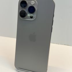 Apple iPhone 15 PRO MAX 256gb. ( Fully Unlocked )