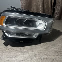 2020 Ram 2500 Headlight 