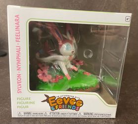 An Afternoon with Eevee & Friends – Sylveon Figure by Funko