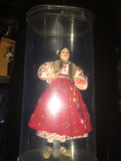 1984 romainia doll