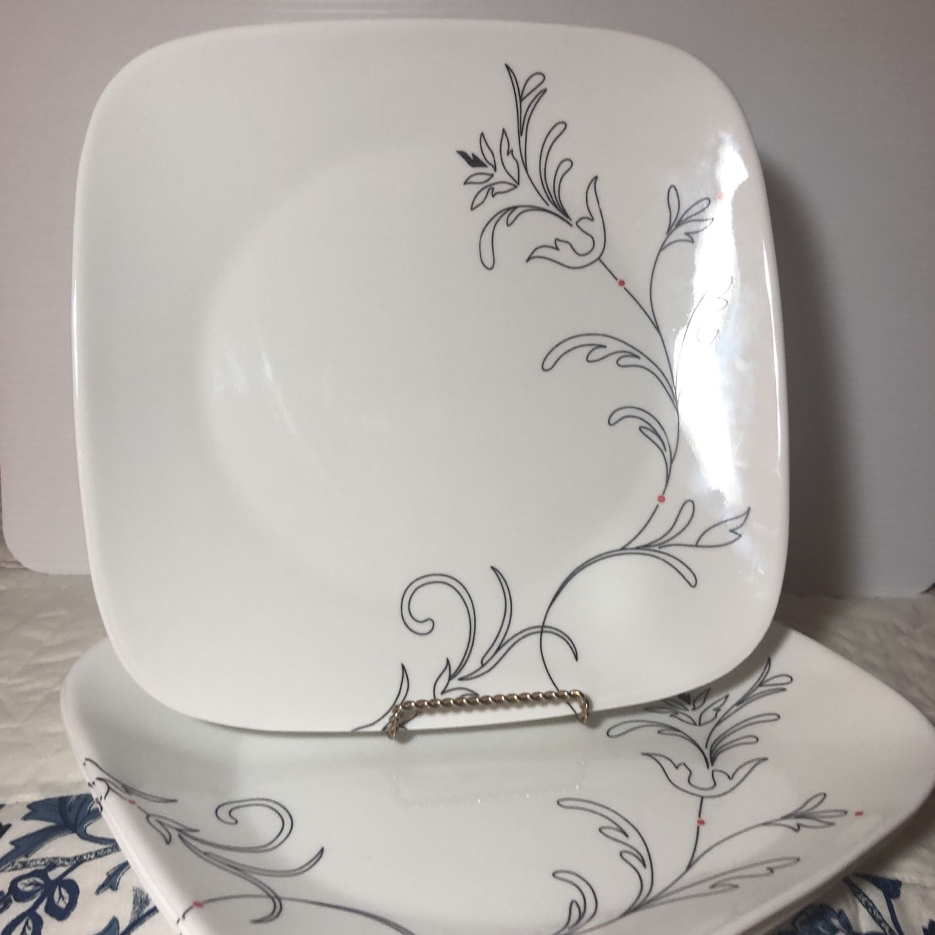 Corelle Square Dinner Plates