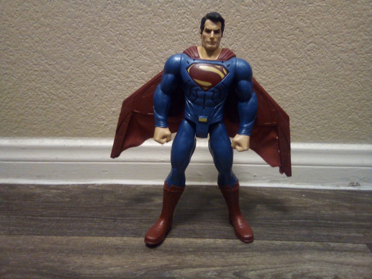 12") Superman action figure