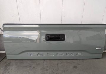Toyota Tacoma tailgates