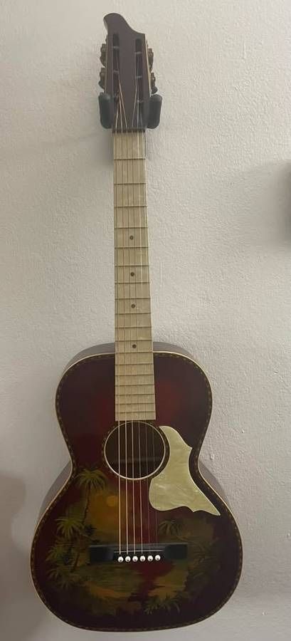 1930's Stromberg Guitar - Includes Chipboard Case - $600 (fort lauderdale)