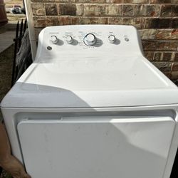 Washer, Machine And Dryer Set