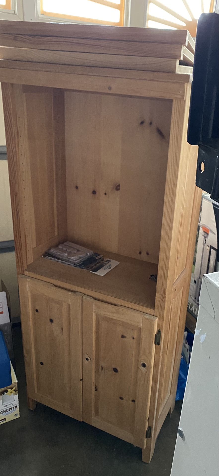 Wooden Bookcase / Storage Unit With Cabinet And Shelves