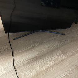 40 Inch Samsung Smart Tv (damaged)