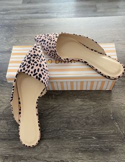 Wild Diva Lounge slip on flats 