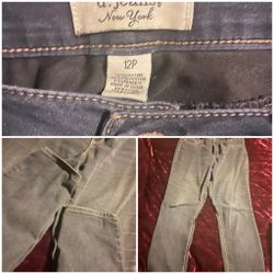 Ladies clothes bundle deal size is large to extra-large all for $40