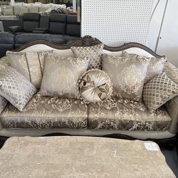 Elegant Design Sofa Sets @ FURNITURE LOVE ❤️ Same Day Delivery 🚚