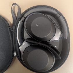 Sony Noise WH1000XM2 Headphones