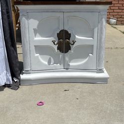 Natural Heavy Wood End Table 