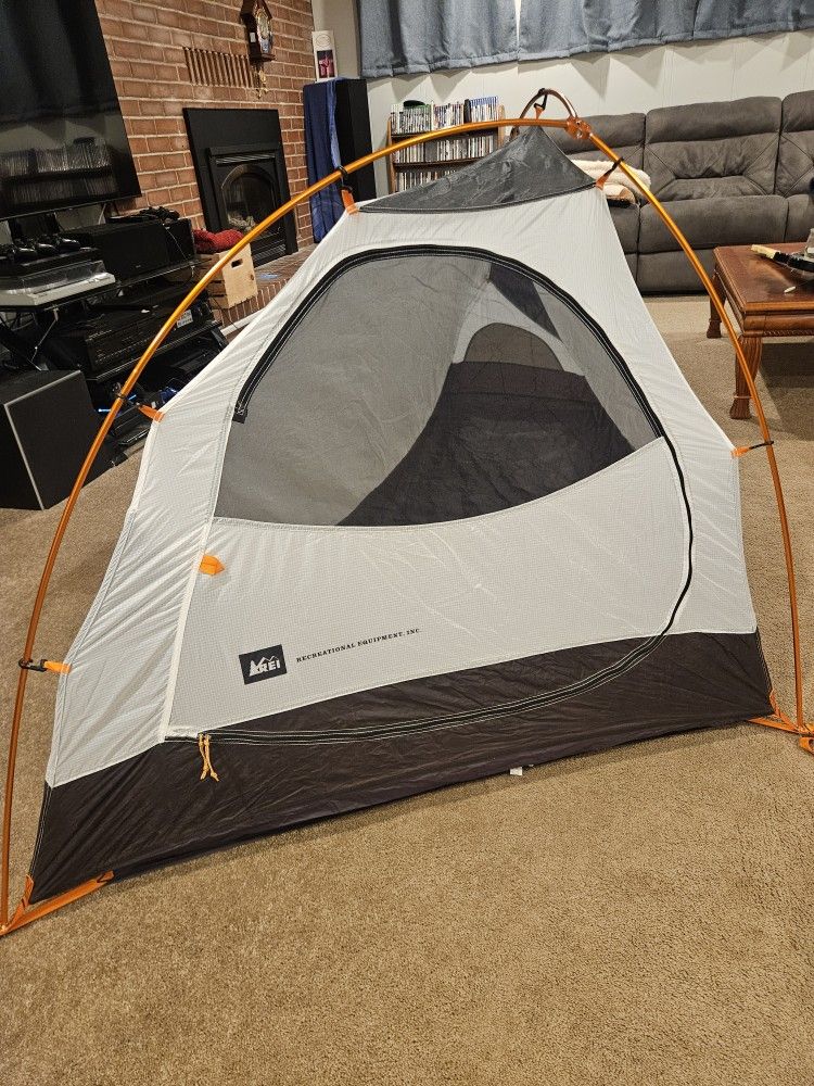 REI Chrysalis UL Solo Tent in Great Condition with Footprint