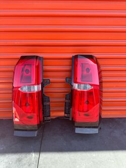 2015 2016 2017 2018 2019 2020 CHEVROLET TAHOE LEFT DRIVER-RIGHT PASSENGER SIDE TAIL LIGHT OEM