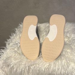 Brand New Women’s Running Shoes
