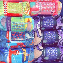 Character Blankets 10$