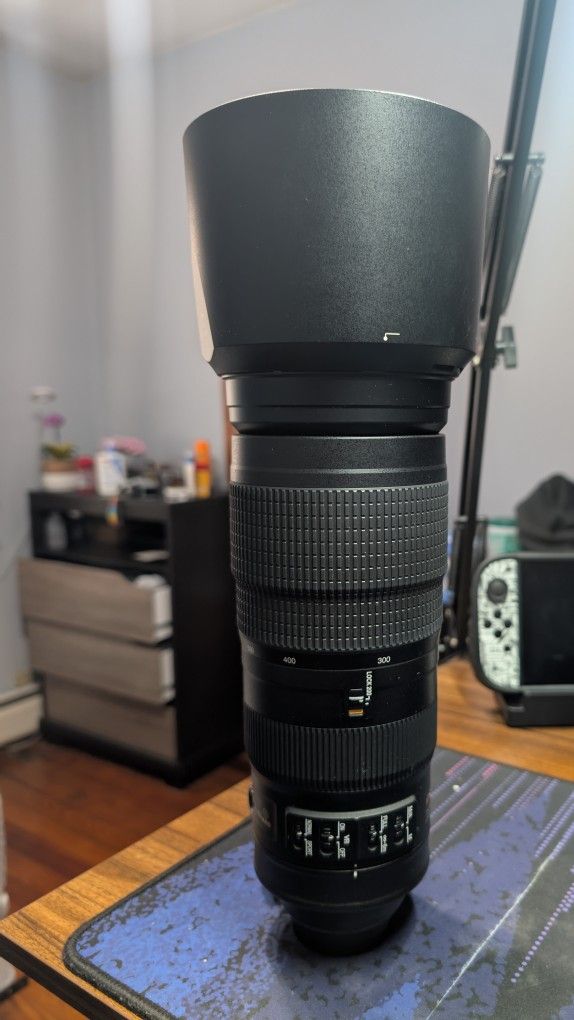 Nikon 200-500mm VR - AF-S 1:5.6E ED