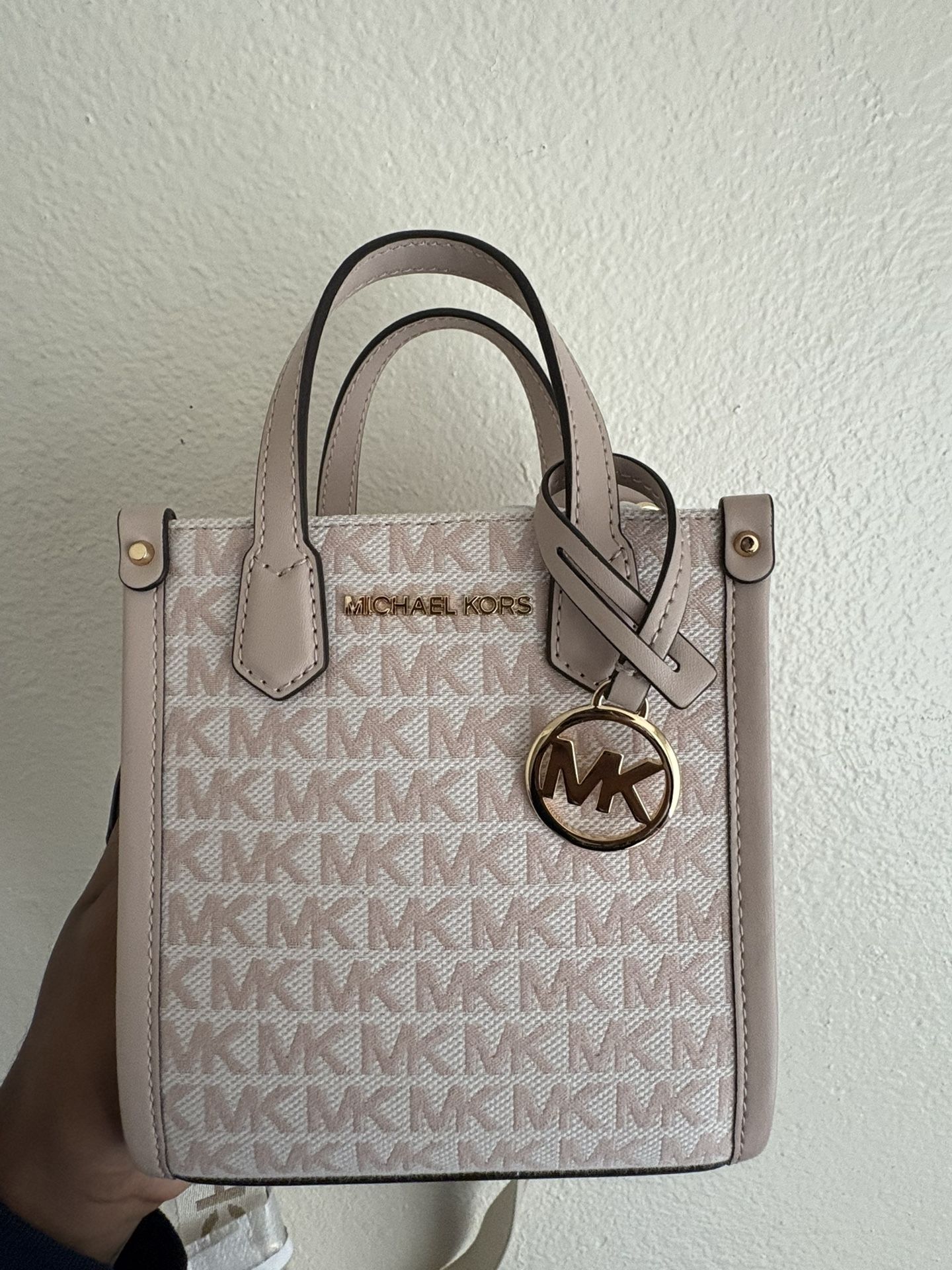 Micheal Kors Pink Leather Crossbody Purse Brand New