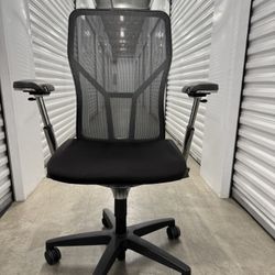 Allsteel Acuity ®️multi functions task chair