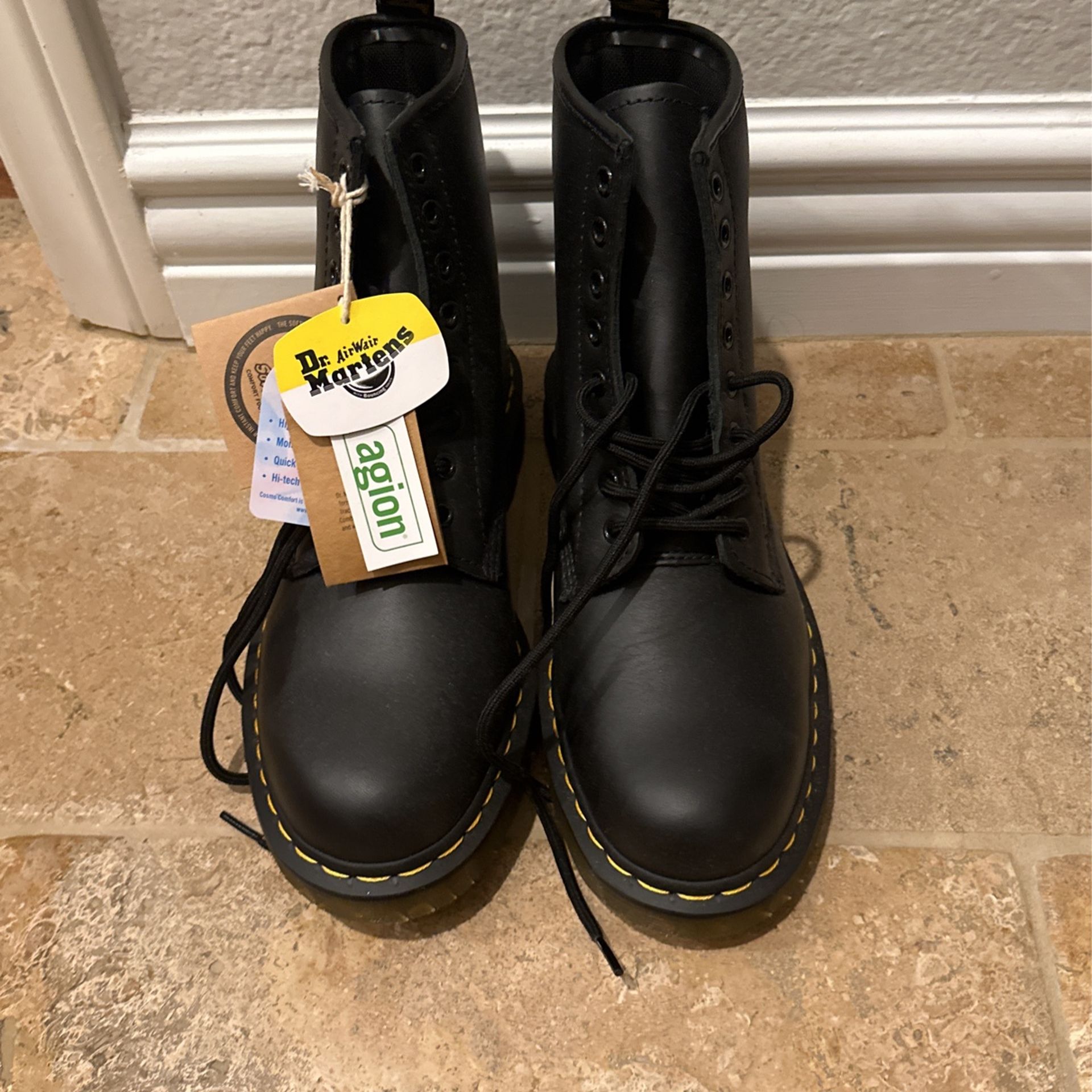 Dr. Martens 1460 Originals 8-Eye, Unisex, Soft Toe, Slip Resistant, 6 Inch Boot #1 Best Seller in Men's Motorcycle & Combat Boots