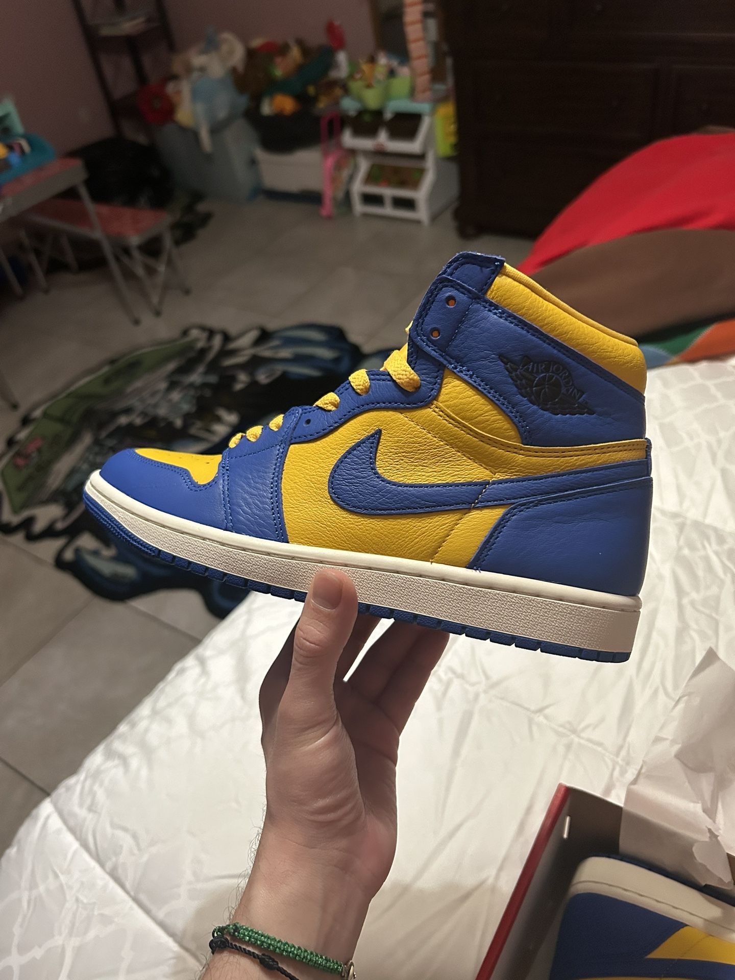 Nike Air Jordan 1 Retro High OG Reverse Laney