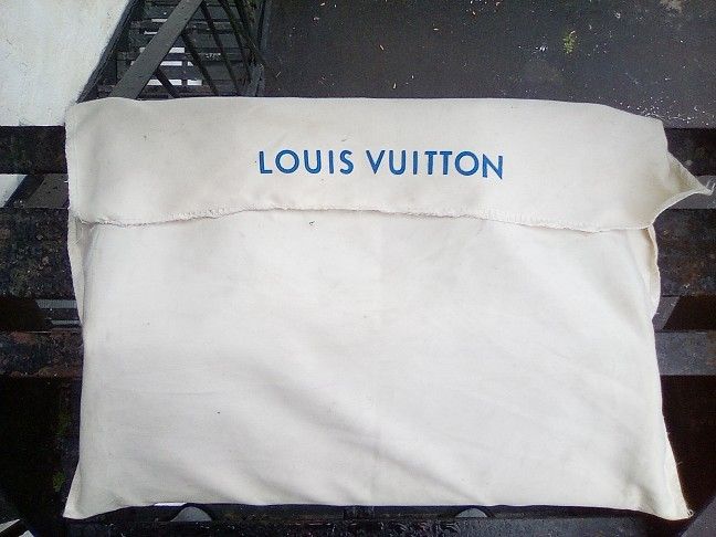 Louis Vuitton Designer Purse Brand New!