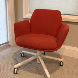 Haworth Poppy Chair