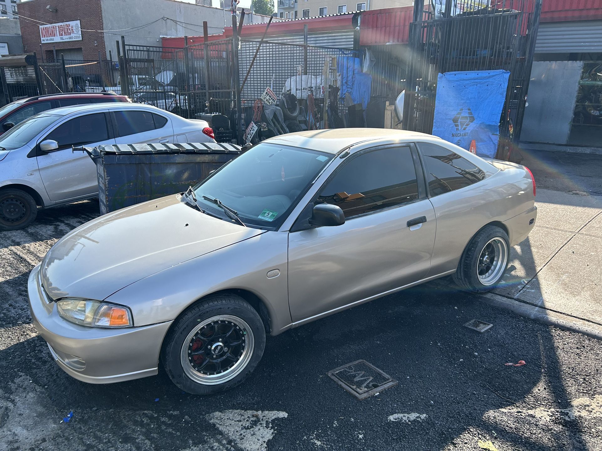 2000 Mitsubishi Mirage