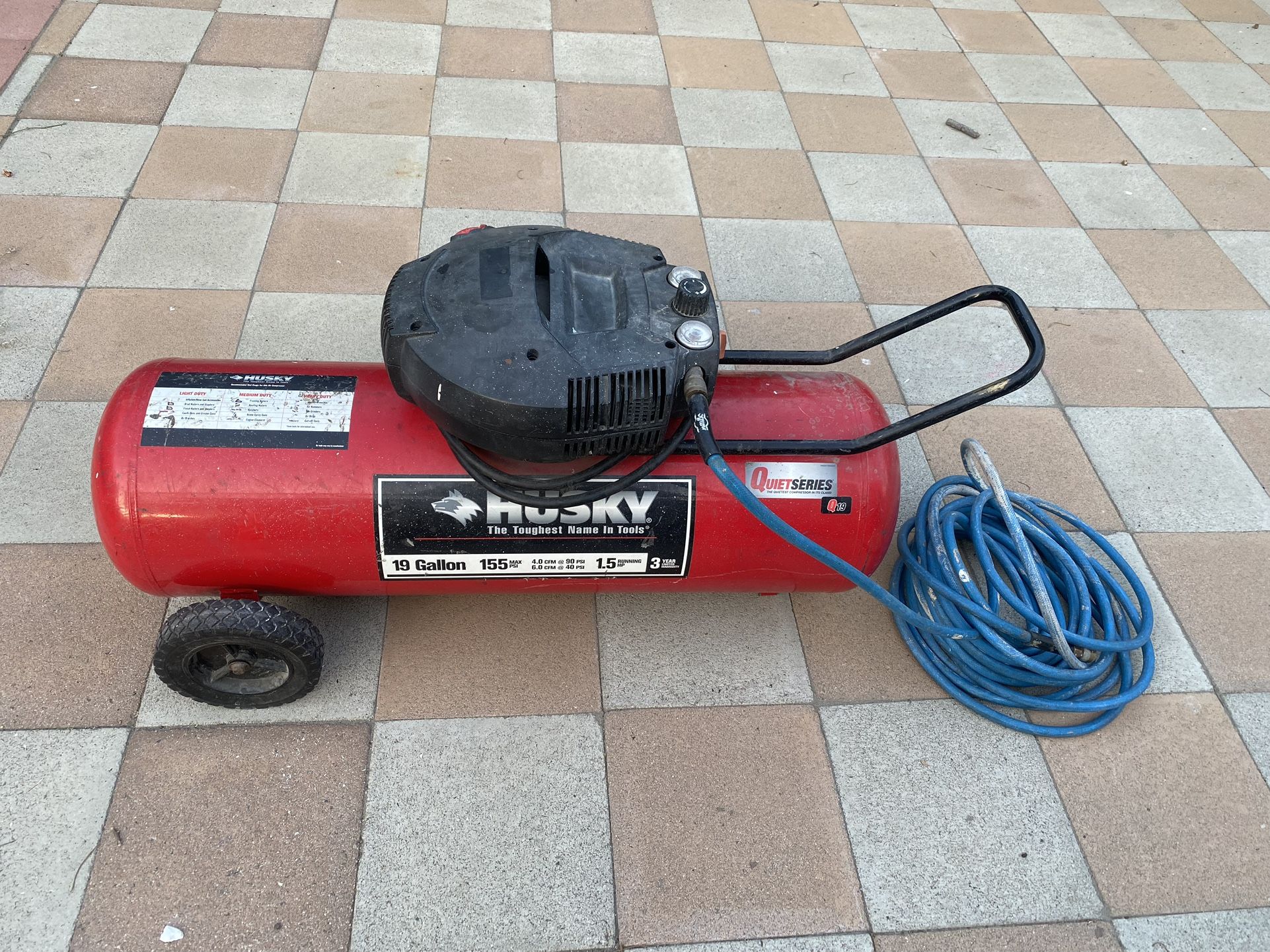 Husky 19 gallon air compressor outlet