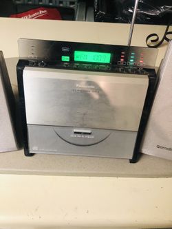 $30 Panosonic Cd And Radio Works Perfect