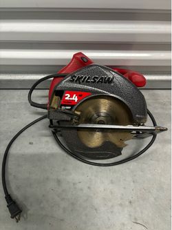 SKILSAW 2.4 HP 13 AMP Circular Saw