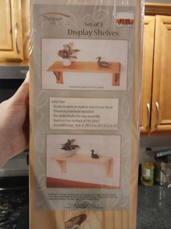 Set Of 2 Display Shelves 