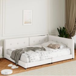Modern Queen Daybed Upholstered Platform Bed with USB Ports