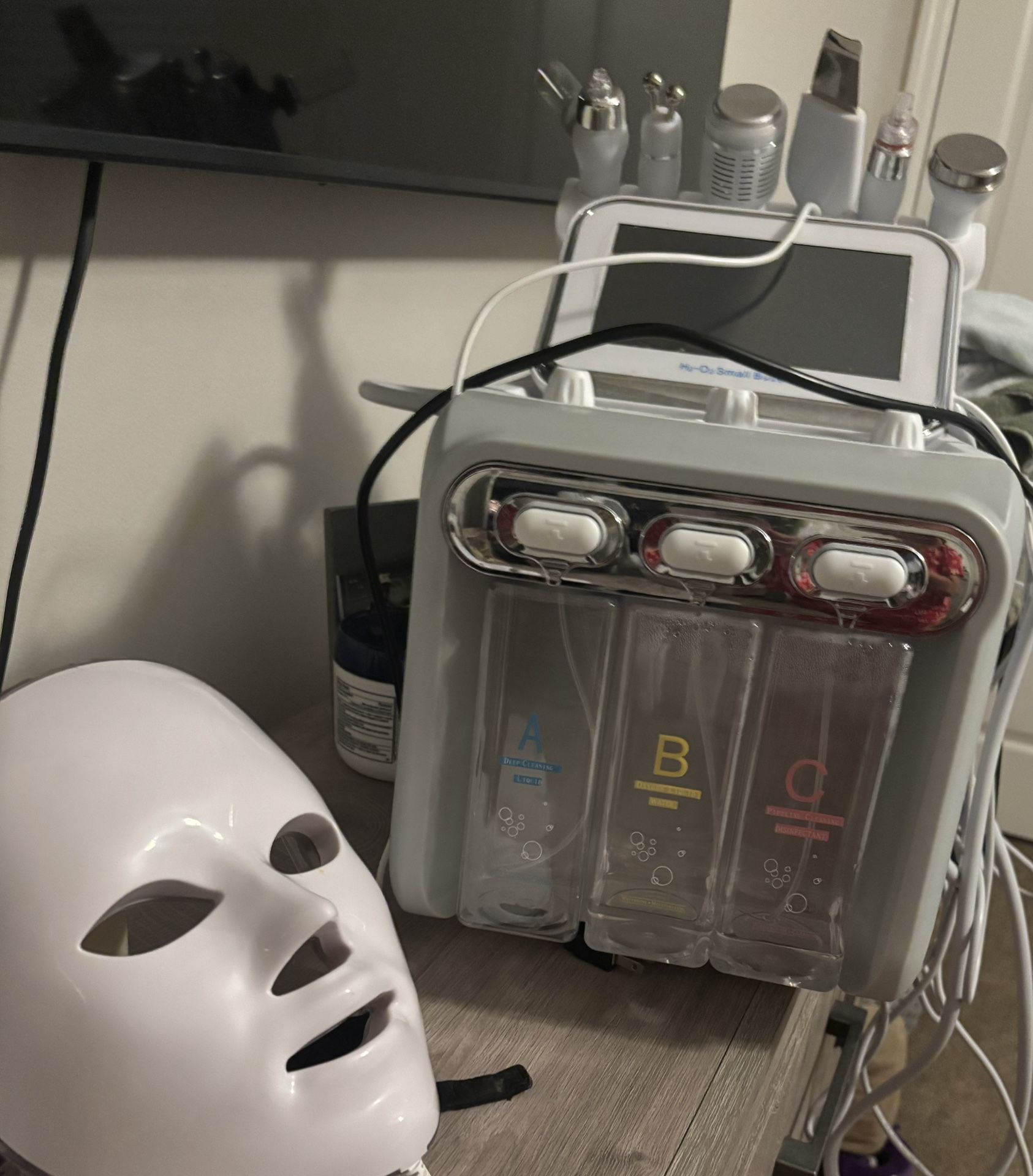 Hydro Facial Machine With Led Mask 