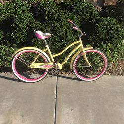26” Huffy Cranbrook Ladies Yellow Beach Cruiser 